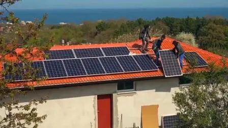 Home Kit di prodotti per pannelli solari Fornitura di assemblaggio di energia fotovoltaica Off Grid Inverter ibrido 5kW 6kW 7kW 8kW 9kW 10kW Sistema di energia solare