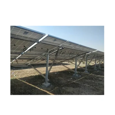 Staffa di montaggio del pannello solare, montaggio a terra, struttura solare con viti di terra, fondazione su pali